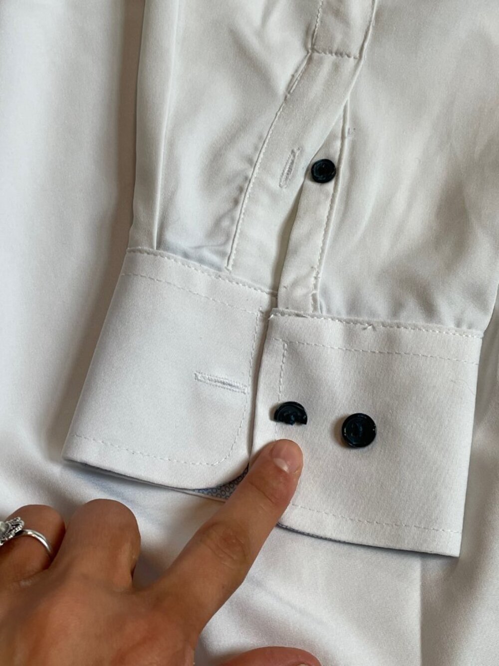 WRK White Men's Dress Shirt with Contrast Buttons 16.5 - Picture 7 of 11